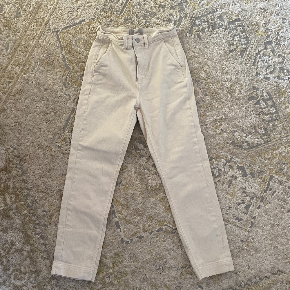 Straight leg crop- sandstone